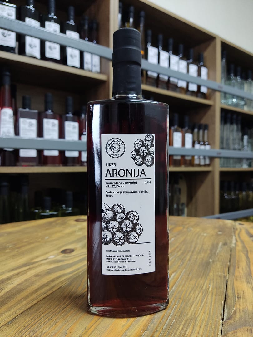 Liker od aronije 0.5L Liker od aronije 0.5L